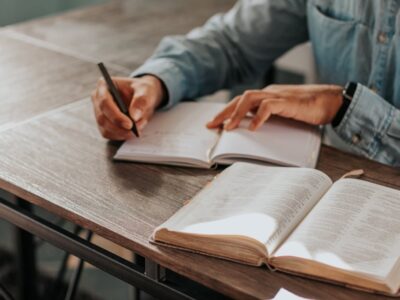 Các kỳ nhập học